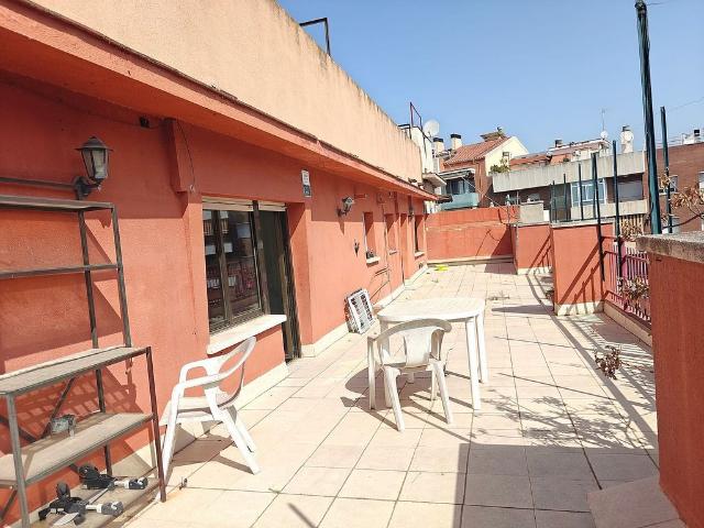 Ático en venta en calle Ramon Estruch de, Sant Boi de Llobregat, de 77 m² 4 habitaciones por 315.000