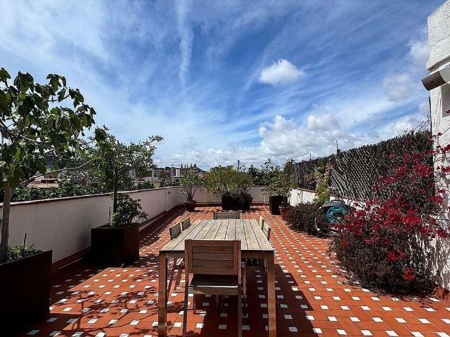 Ático en venta en calle Raval, Barcelona, de 56 m² 1 habitación por 430.000
