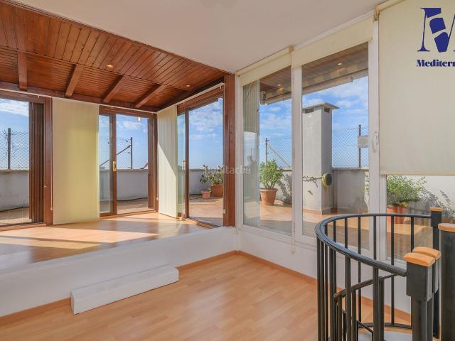 Ático en venta en Castelldefels, Centre. El hogar que estaba esperando encontrarte. Áticos.