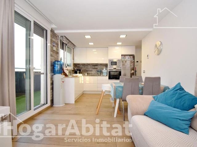 Ático en venta en Castellón de la Plana, Ensanche Río Jucar. TOTALMENTE REFORMADO! PRECIOSO ÁTICO ALTO Y LUMINOSO CON GRAN TERRAZA. Áticos Castellón de la.