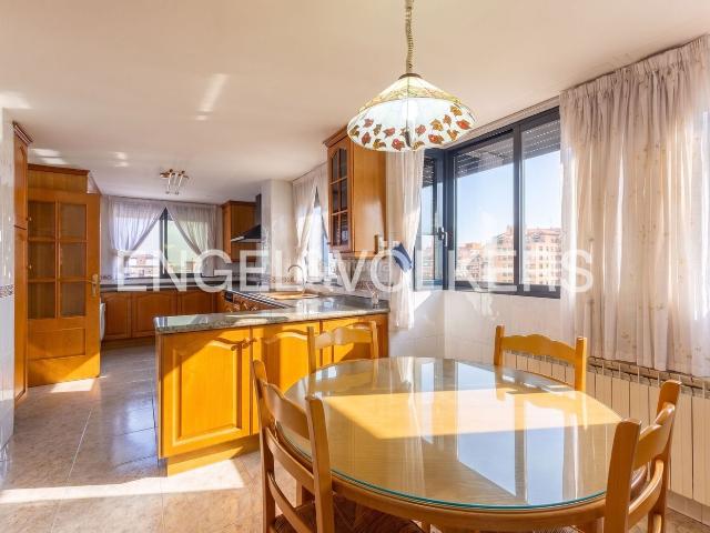 Ático en venta en Castellón de la Plana, Zona Avenida del Mar. Ático Dúplex con vista abierta. Áticos Castellón de la.
