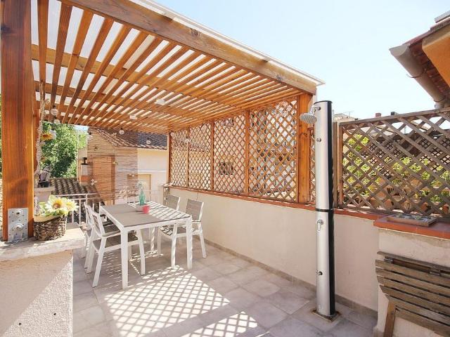 Ático en venta en Cerdanyola del Vallès, de 177 m² 5 habitaciones por 448.000