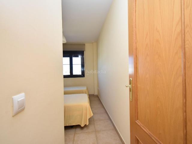 Ático en venta en Chiclana de la Frontera, La Barrosa. APARTAMENTO PLANTA 2ª CON SOLARIUM COTO DE SANCTI PETRI. Áticos Chiclana de la.