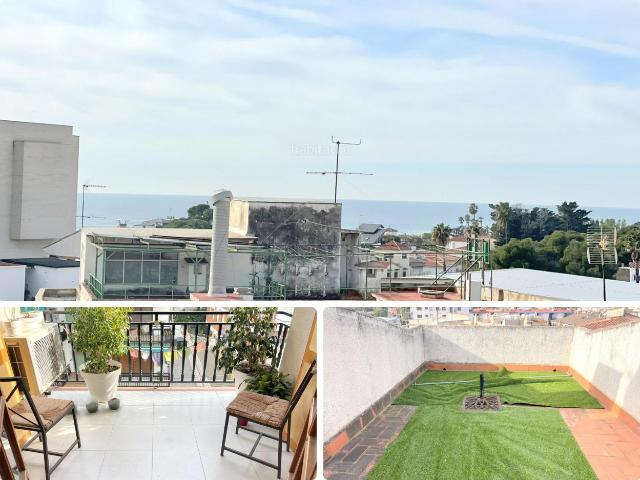 Ático en venta en Coma ruga, Coma ruga Platja Costa Dorada. ÁTICO CON SOLARIUM PRIVADO A UN PASO DE LA PLAYA DE COMARRUGA!. Áticos.
