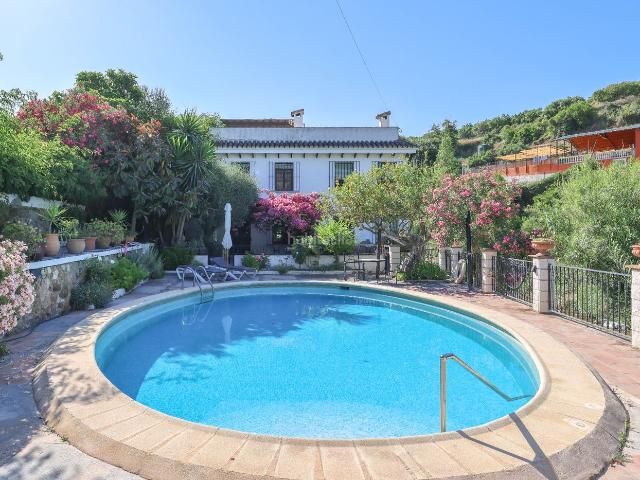 Ático en venta en Coín. Magnífico ático listo para entrar a vivir. Áticos.