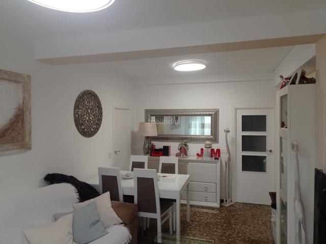 Ático en venta en Córdoba, Sagunto Edisol. Descubre este espectacular ático de 105 m² ubicado en la privilegiada zona de Edisol, una vivienda única que combina elegancia, co. Áticos.