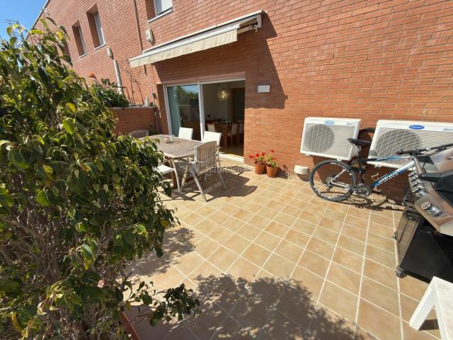 Ático en venta en Cornellà de Llobregat, Almeda El Corte Inglés. Increíble Atico Duplex. Áticos Cornellà de.