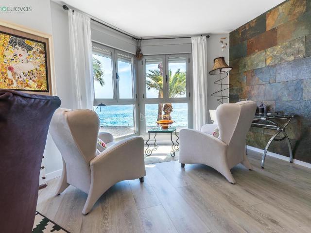 Ático en venta en Cuevas del Almanzora, Villaricos. Exclusivo Ático en Primera Línea de Playa en Villaricos Lujo y Vistas al Mar. Áticos Cuevas del.