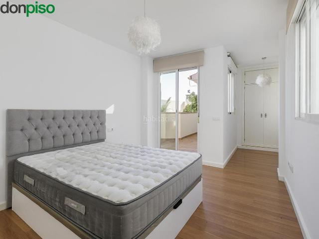 Ático en venta en Cúllar Vega. Ático con enorme terraza con vistas espectaculares de Granada y Sierra Nevada. Áticos Cúllar.
