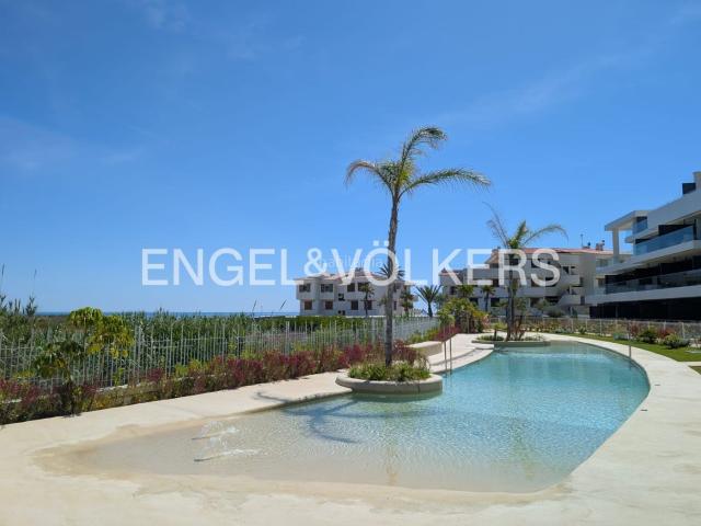 Ático en venta en Dénia, El Palmar Los Molinos. Ático Dúplex de Lujo en Primera Línea de Playa en Dénia. Áticos.