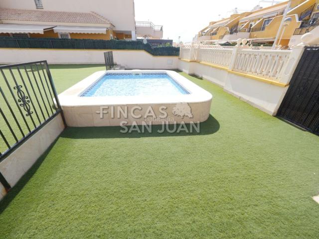 Ático en venta en Elche Elx, Los Arenales del Sol. Atico en venta en Playa Arenales del Sol, 2 dormitorios. Áticos Elche.