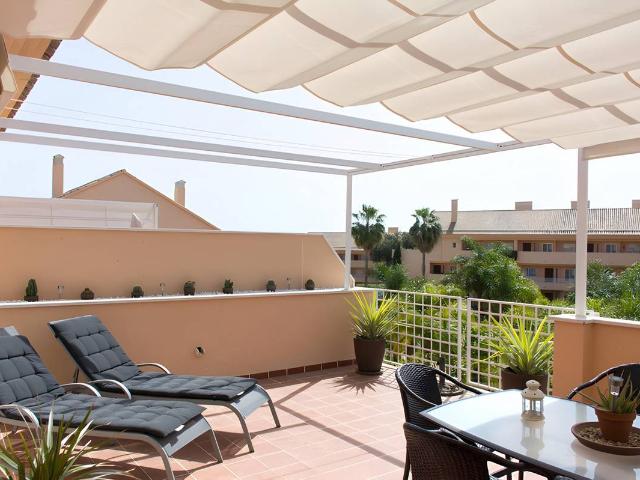 Ático en Venta en Elviria