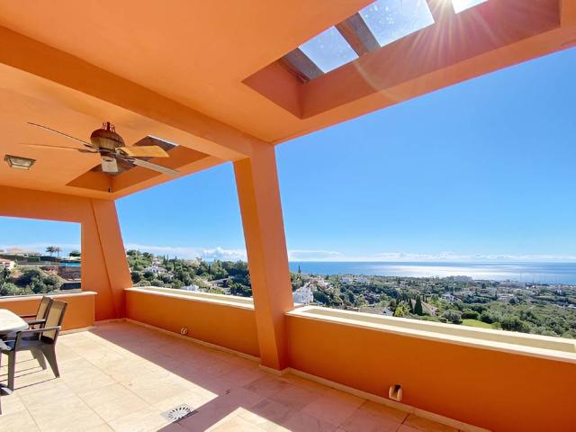 Ático en Venta en Elviria