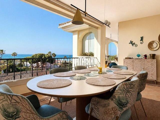 Ático en Venta en Elviria