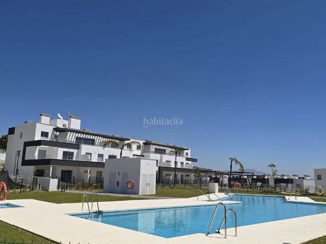 Ático en venta en Estepona, Valle Romano Golf. Ático de ensueño junto a Valle Romano Golf con gran terraza y vistas abiertas, Estepona. Málaga. Áticos.