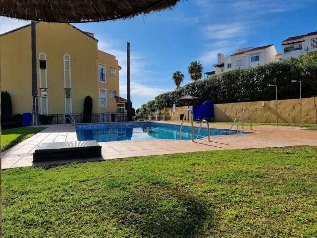 Ático en venta en Estepona, Bel Air. Áticos.