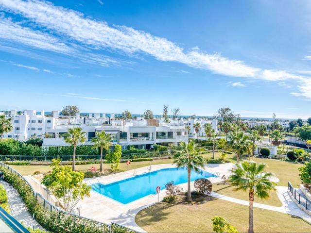 Ático en venta en Estepona, Bel Air. Áticos.
