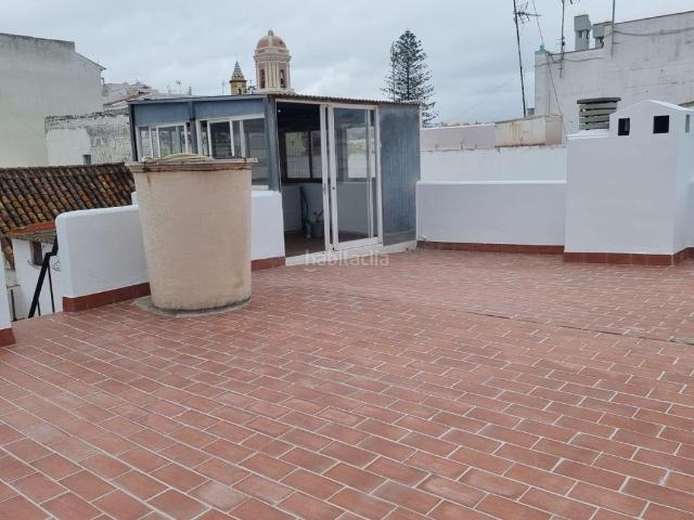 Ático en venta en Estepona, Centro. Apartamento en Caso Hitórico. Áticos.