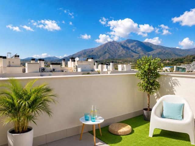 Ático en venta en Estepona, Centro. Ático moderno de 3 dormitorios con solárium en el corazón de Estepona. Áticos.