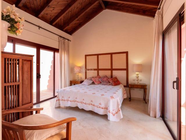 Ático en venta en Estepona, Guadalmansa. Ático Duplex Exclusivo en Prestigioso Menara Beach Estepona. Áticos.