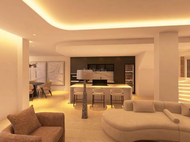 Ático en venta en Estepona, Guadalmansa. Elegancia Andaluza en su Máxima Expresión Ático Dúplex en Torre Bermeja. Áticos.