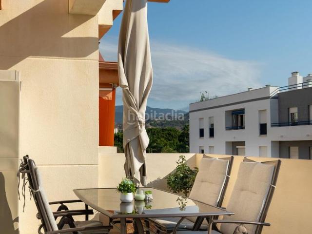 Ático en venta en Estepona, Huerta Nueva. Unique Opportunity! !Oportunidad única! We present this spectacular penthouse located in one of the most exclusive areas of Est. Áticos.