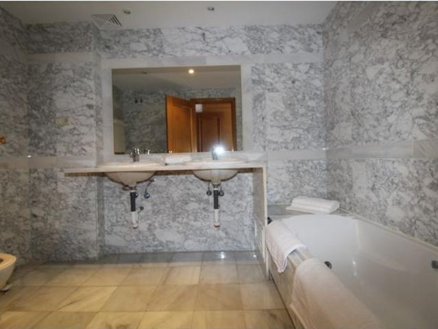 Atico en Venta en Estepona, Málaga