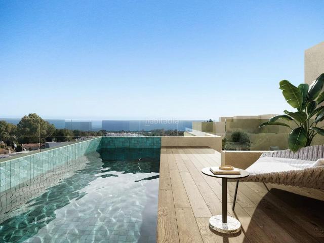 Ático en venta en Estepona, Nueva Atalaya. Ático de obra nueva en planta tercera con amplio solarium en Estepona. Áticos.