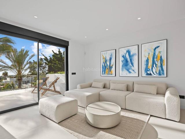 Ático en venta en Estepona, Paraiso Barronal. Exclusivo Ático Dúplex con Solárium y Jacuzzi Privado en la prestigiosa zona de El Paraíso Estepona. Áticos.