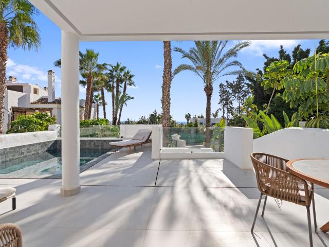 Ático en venta en Estepona, Paraiso Barronal. Vida de lujo Sólo minutos de Puerto Banús. Áticos.