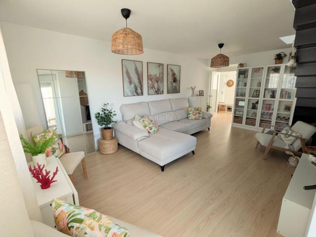 Ático en venta en Estepona, Parque Central. Ático espectacular con estilo moderno. Áticos.