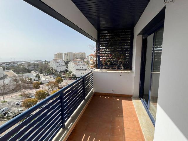 Ático en venta en Estepona, Puerto de Estepona. Ático único con solárium privado en zona privilegiada de Estepona. Áticos.