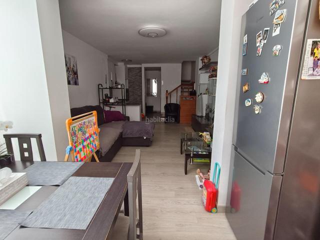 Ático en venta en Figueres, Eixample Horta Capallera. Ático Dúplex Reformado con Terraza y Solárium en el Centro de Figueres. Áticos.