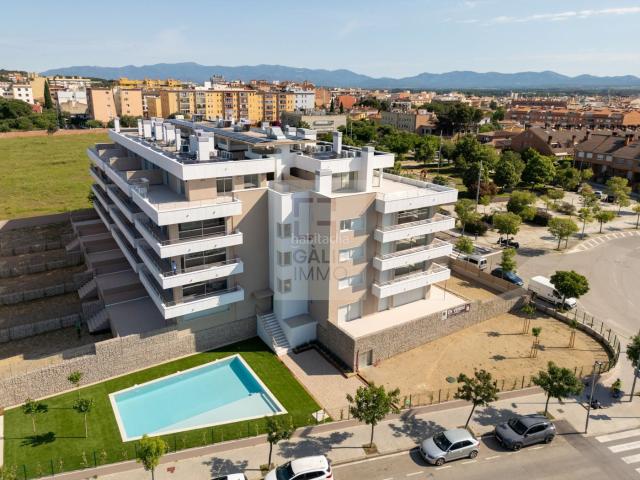Ático en venta en Figueres, Poble Nou Olivar Gran. Áticos.