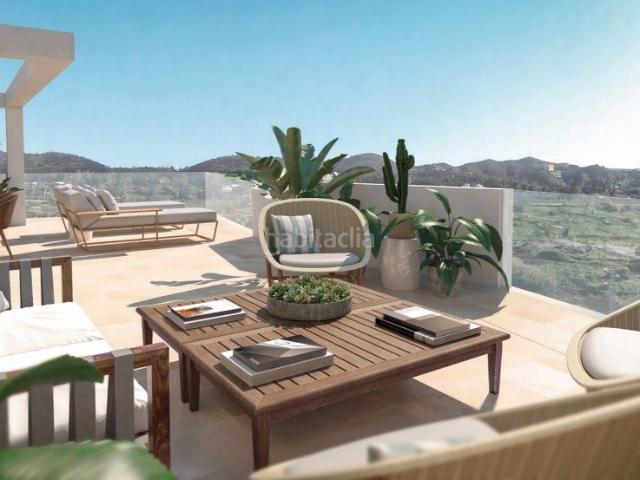Ático en venta en Fuengirola, Castillo Sohail Myramar. FANTASTICO ÁTICO EN UNA SOLA PLANTA CON 3 DORMITORIOS, 3 BAÑOS Y CON 3 TERRAZAS QUE SUMAN 151M2 !. Áticos.