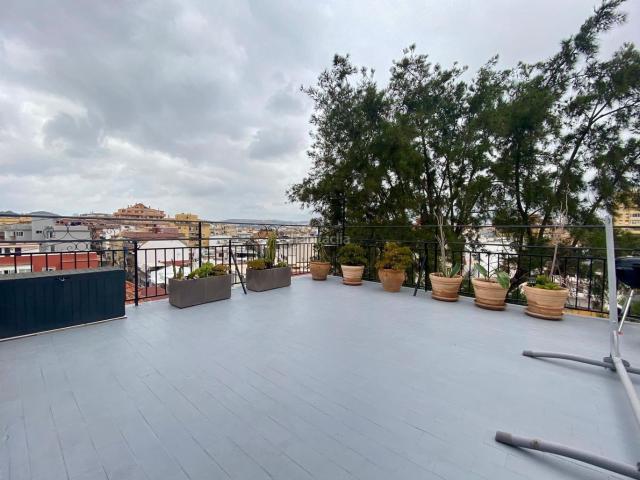 Ático en venta en Fuengirola, Centro ciudad. Ático luminoso con gran terraza en Fuengirola 5ª Planta sin ascensor. Áticos.