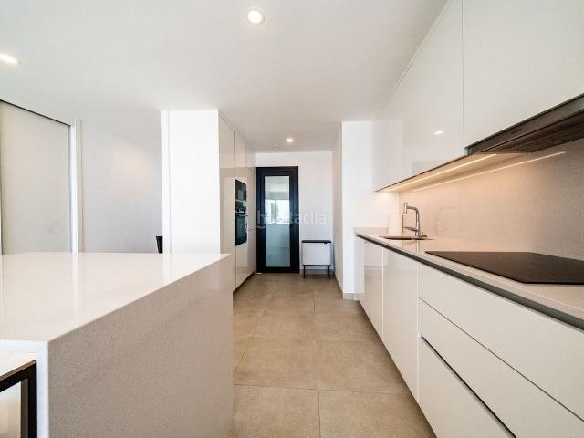 Ático en venta en Fuengirola, Las Gaviotas Carvajal. Ático de 3 dormitorios en Carvajal. Áticos.