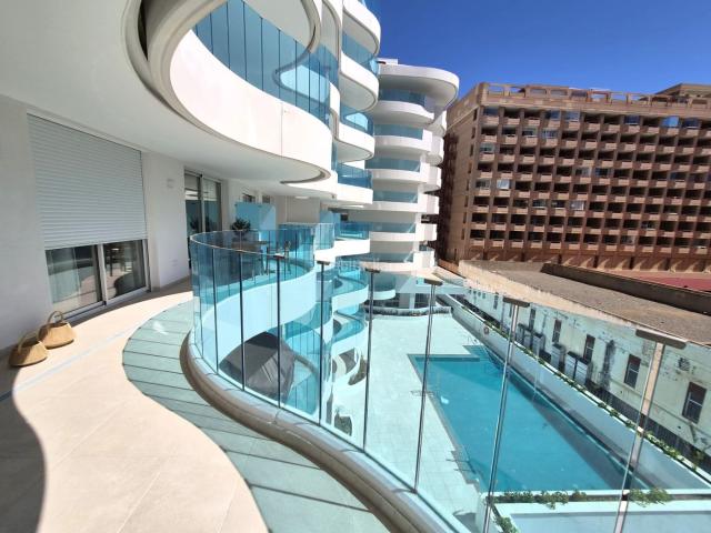 Ático en venta en Fuengirola, Puerto Deportivo. ÁTICO de Lujo de 3 dormitorios a 5 minutos de la Playa. Áticos.