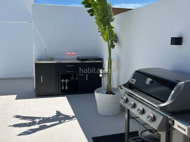 Ático en venta en Fuengirola, Puerto Deportivo. Exclusivo Ático Dúplex cerca de la playa con Piscina Privada y Vistas Panorámicas 182 m. Áticos.