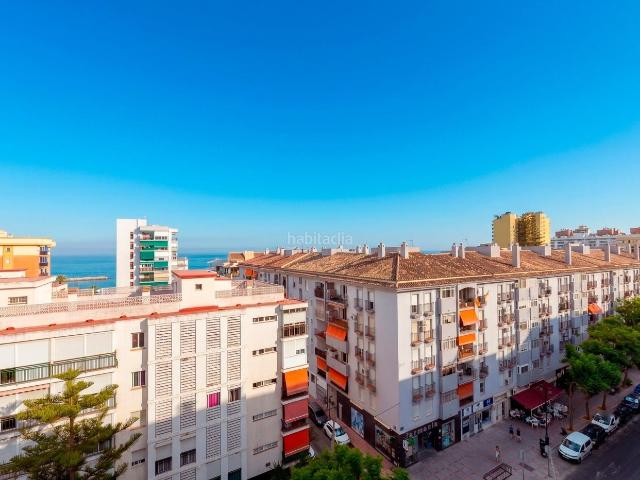 Ático en venta en Fuengirola, Puerto Deportivo. Oportunidad Ático de 3 dormitorios con vistas al mar, a solo 200 m de la playa. Fuengirola. Áticos.