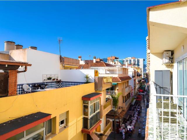 Ático en venta en Fuengirola, Puerto Deportivo. Precioso apartamento de un dormitorio en el centro de Fuengirola. Áticos.