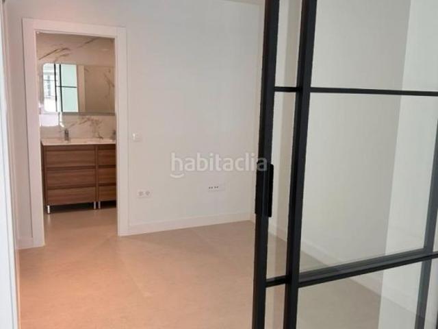 Ático en venta en Fuengirola, Playa de los Boliches. Ático en venta en Los Boliches, Fuengirola A 100 metros de la playa. Áticos.