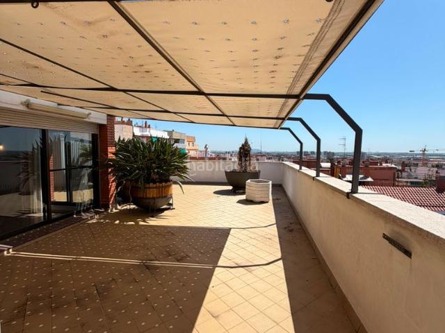 Ático en venta en Gavà, Centre Estació. ÁTICO ÚNICO EN PLAZA CATALUNYA GAVÀ. Áticos.