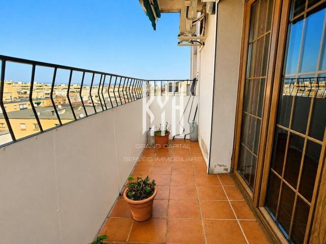 Ático en venta en Girona, Can Gibert del Pla. ÁTICO Cangibert Campcardós Santa Eugènia. Áticos.