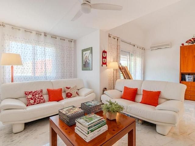 Ático en venta en Girona, de 128 m² 3 habitaciones por 484.000