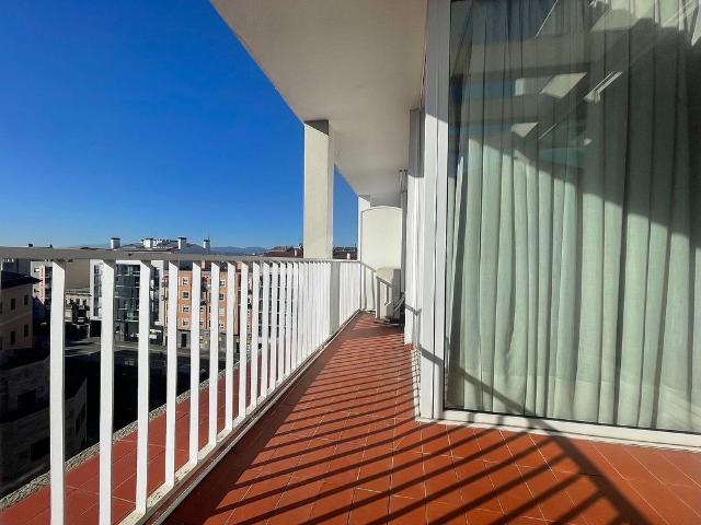 Piso en venta en calle De Sant Joan Baptista la Salle, Girona, de 180 m² 5 habitaciones por 515.000