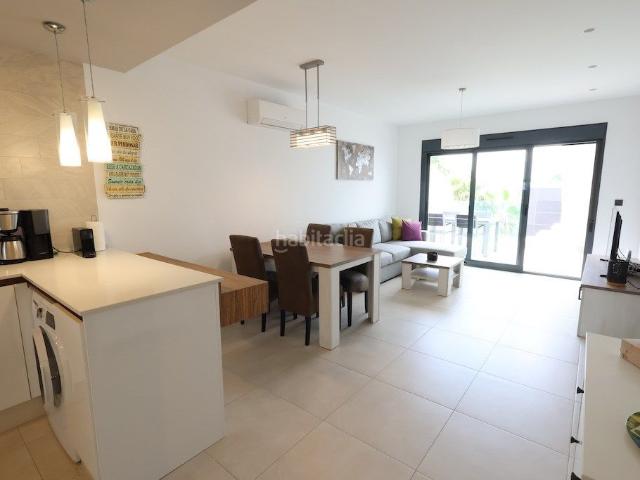 Ático en venta en Guardamar del Segura, El Raso. Orientación sur, terraza en la azotea y vistas a la piscina!. Áticos Guardamar del.