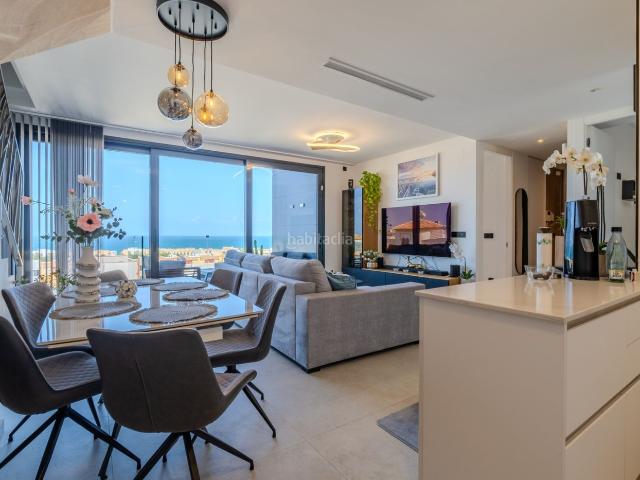 Ático en venta en Guardamar del Segura, Los Secanos. Descubre este modernonbspático dúplex de reciente construcción en la fantástica localidad denbspGuardamar del Segura, una vivienda. Áticos.