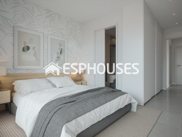 Ático en venta en Guardamar del Segura, Pueblo. Ático de obra nueva con solárium privado en el centro de Guardamar del Segura. Áticos Guardamar del.