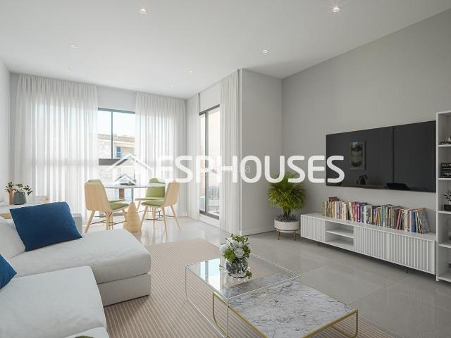 Ático en venta en Guardamar del Segura, Pueblo. Ático de obra nueva con solárium privado, garaje y piscina a 1 km de la playa en el centro de Guardamar del Segura. Áticos Guardamar del.